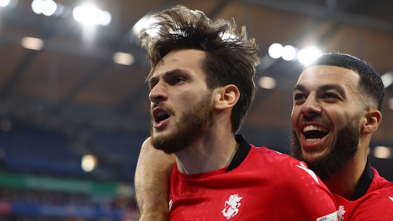 Penyerang Georgia, Kvaratskhelia akan menjadi andalan timnya saat menghadapi Spanyol di babak 16 besar nanti. Foto:Reuters
