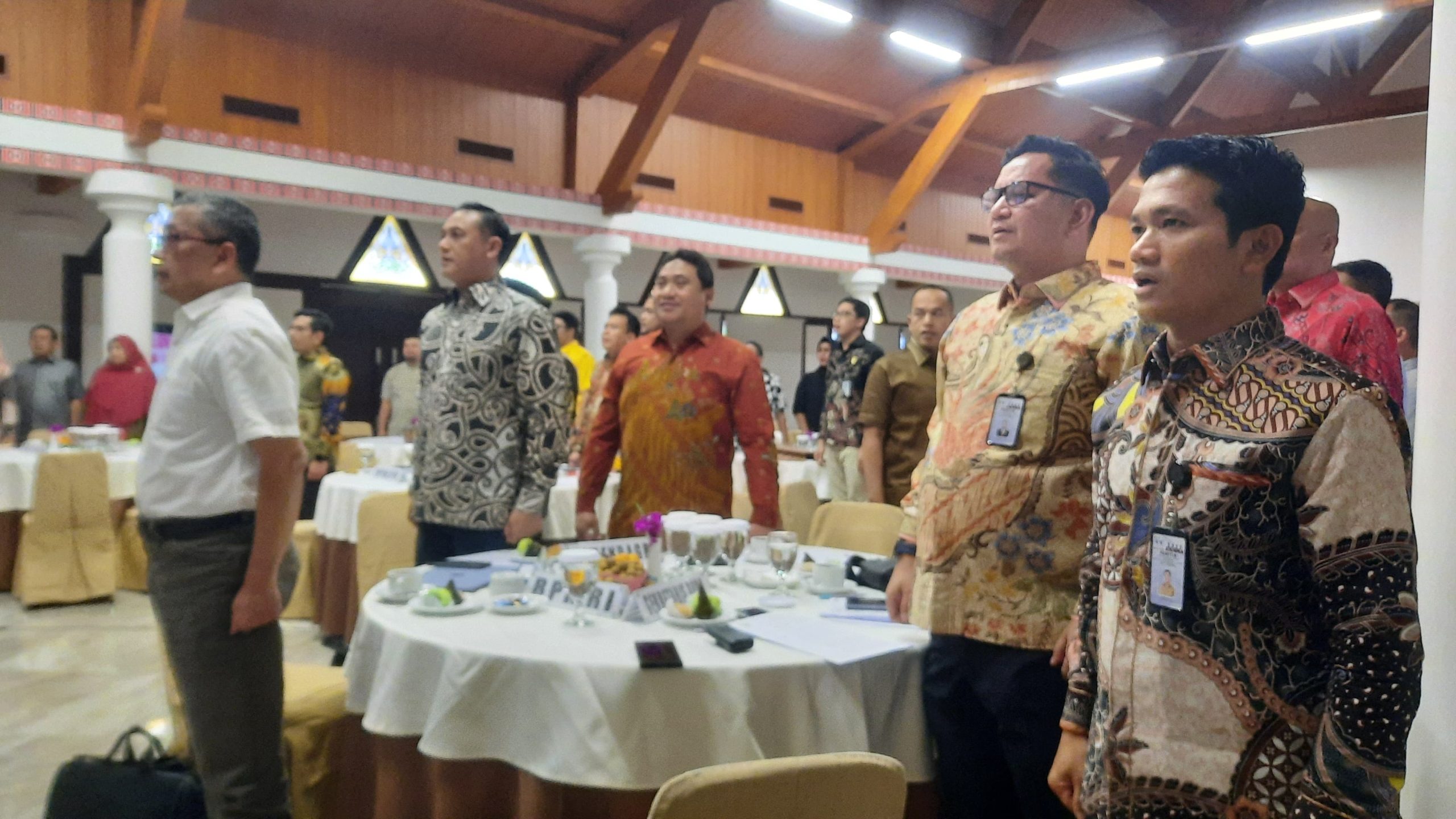 Para peserta rapat kerja DPRD Medan