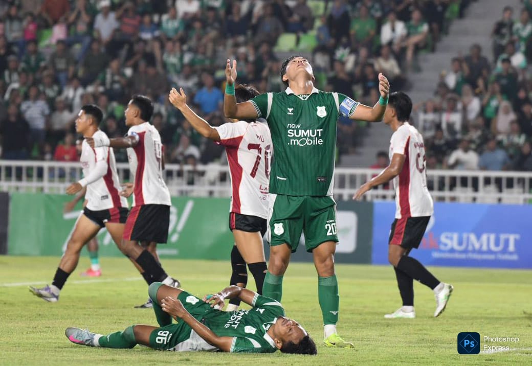 Jeung Ho Kim kecewa dengan keputusan wasit saat menghadapi Garudayaksa FC di Stadion Utama Sumut. (Media Officer PSMS Medan)